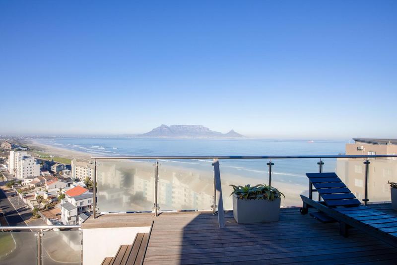 2 Bedroom Property for Sale in Bloubergstrand Western Cape